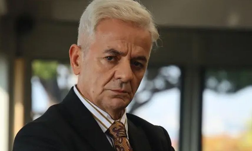 Zafer Algöz 24 gün içinde iki büyük acıyla sarsıldı! Önce annesi şimdi ise babası...