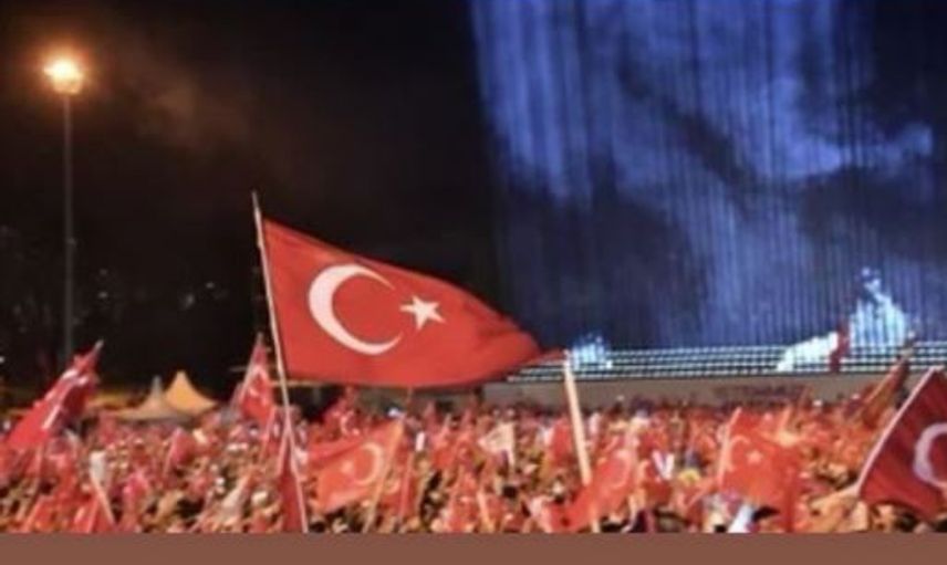 Sanat Camiası 15 Temmuz'da Şehitlerimizi Unutmadı! Paylaşımlar Ardı Ardına Geldi