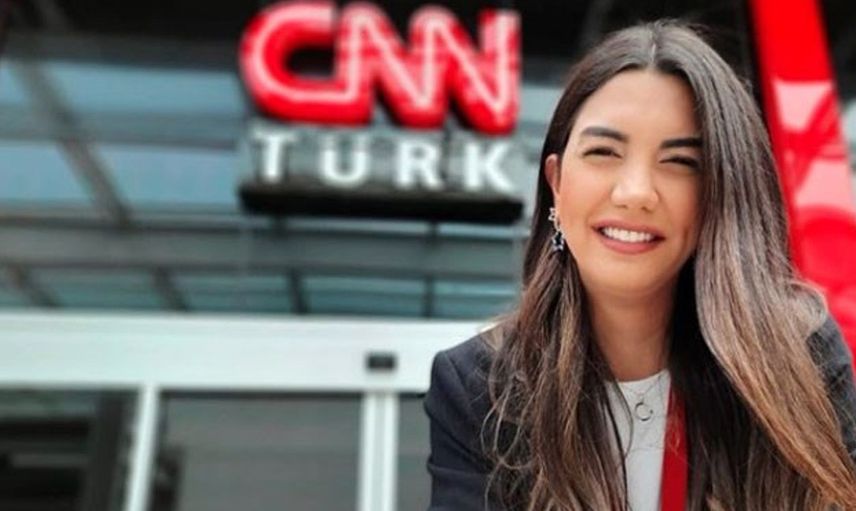 Fulya Öztürk, Umre ziyareti yaptı paylaşımına beğeni yağdı