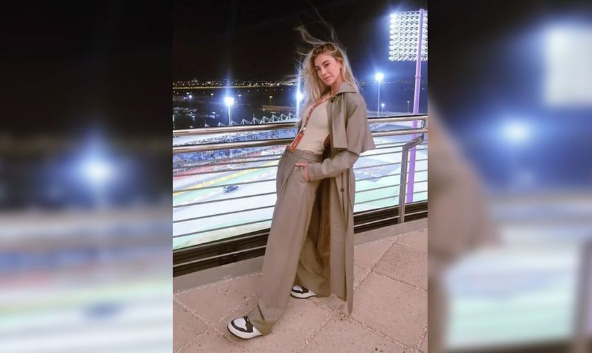 Şeyma Subaşı'dan çok konuşulan yatak paylaşımı: Üstünü yalnızca kitapla kapatınca olay oldu!