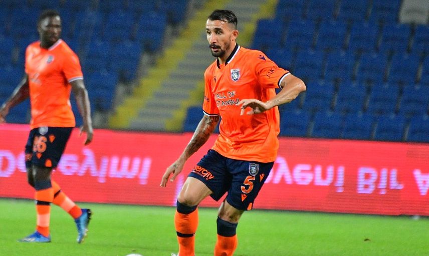 Beşiktaş Mehmet Topal'ı Kadrosuna Kattı!