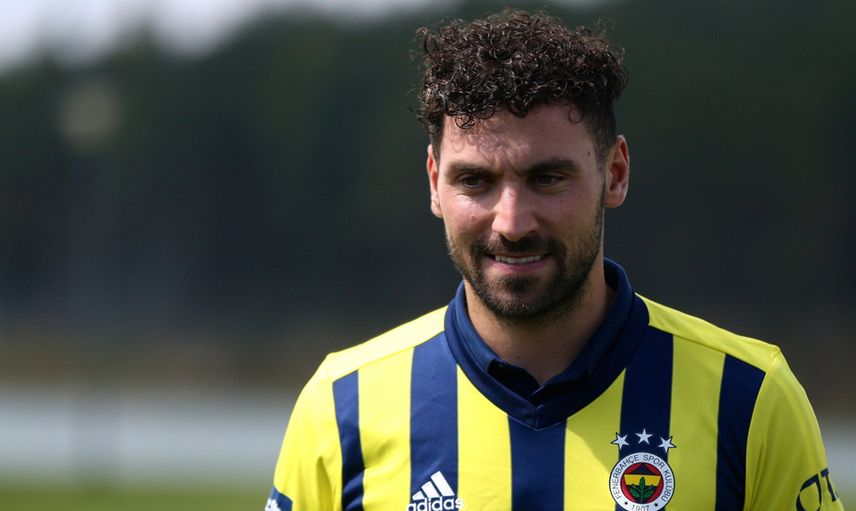 Fenerbahçe'de Caner Erkin ve Sinan Gümüş Kadro Dışı Bırakıldı!