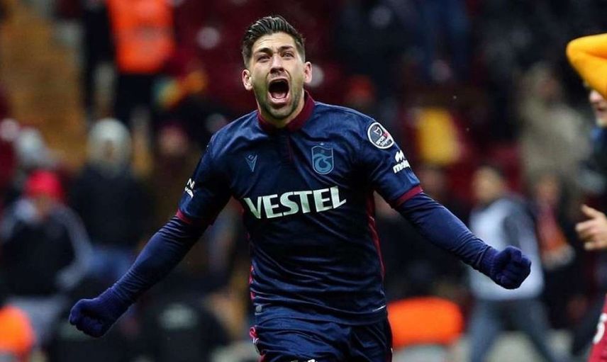 Trabzonsporlu Anastasios Bakasetas'ı Sporting Lizbon transfer etmek istemiş!