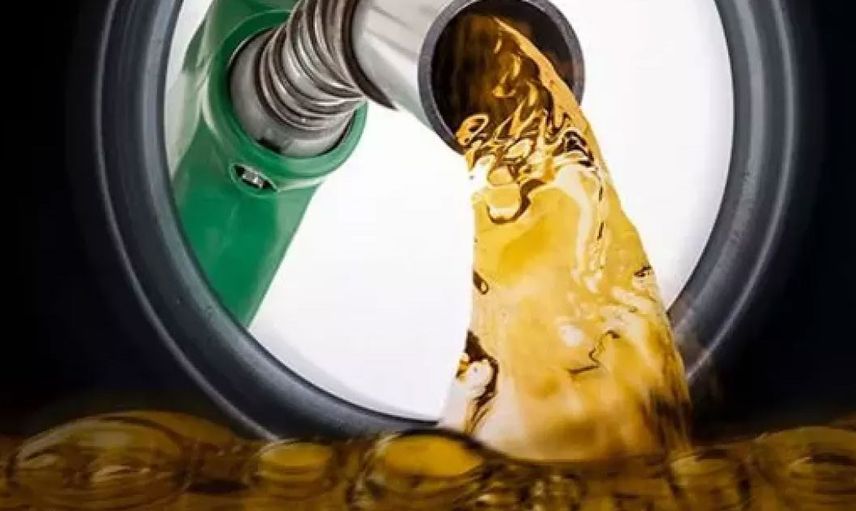 Akaryakıt fiyatlarındaki değişkenlik devam ediyor! Motorine gelmesi planlanan zam yine iptal edildi