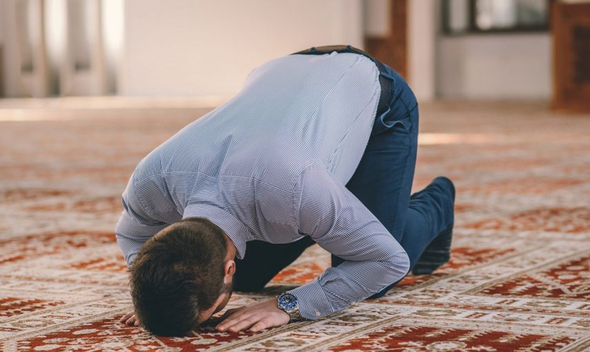 Namazı kabul olmayan 3 kişi