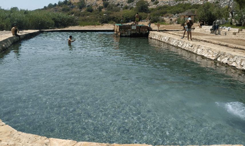 Kükürtlü Su Havuzunun Ününü Duyan Antalya’ya Geliyor Ama Bir Dakikadan Uzun Kalamıyor