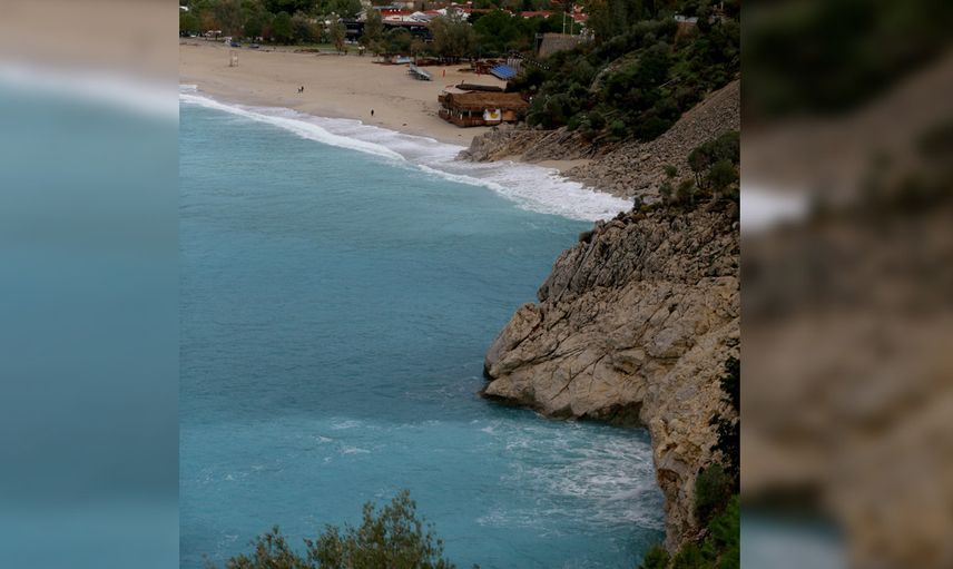 Ölüzdeniz’in rengi değişti! Görenler şok oldu
