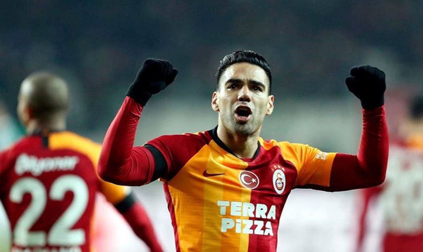 Radamel Falcao Eski Formuna Kavuştu