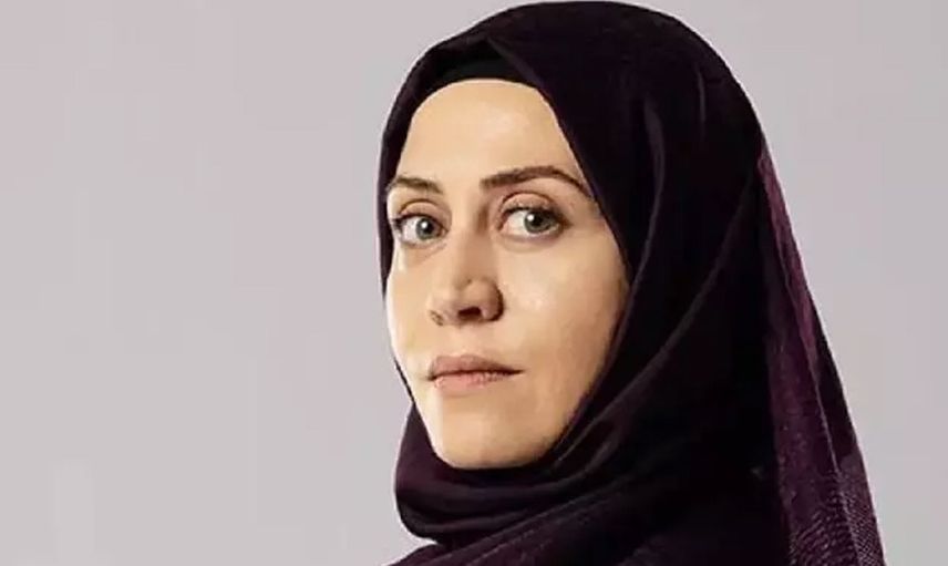 Kızıl Goncalar'ın Hasna'sı gerçek hayattaki haliyle büyüledi! Selen Öztürk kimdir?