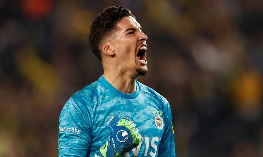 Ajax, Altay Bayındır'ı Transfer Etmek İstiyor!