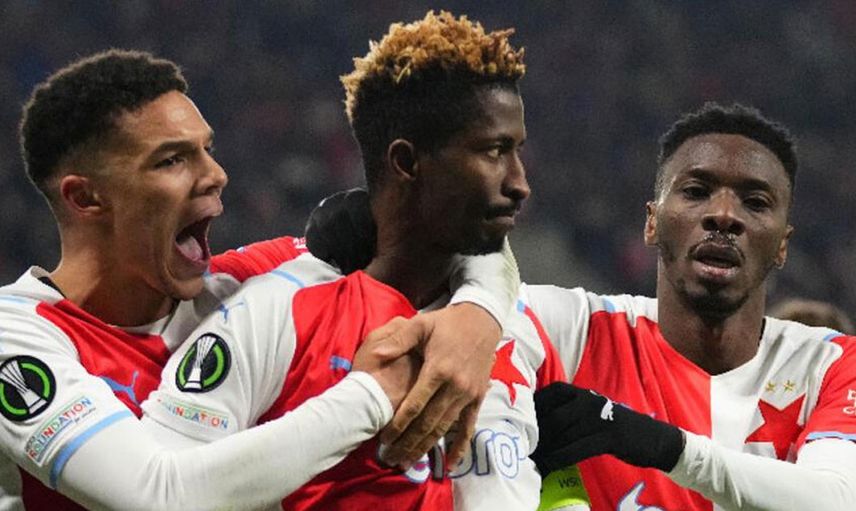 Fenerbahçe'nin transferde ilgilendiği Peter Olayinka'nın menajeriden sarı lacivertlilere kötü haber geldi!