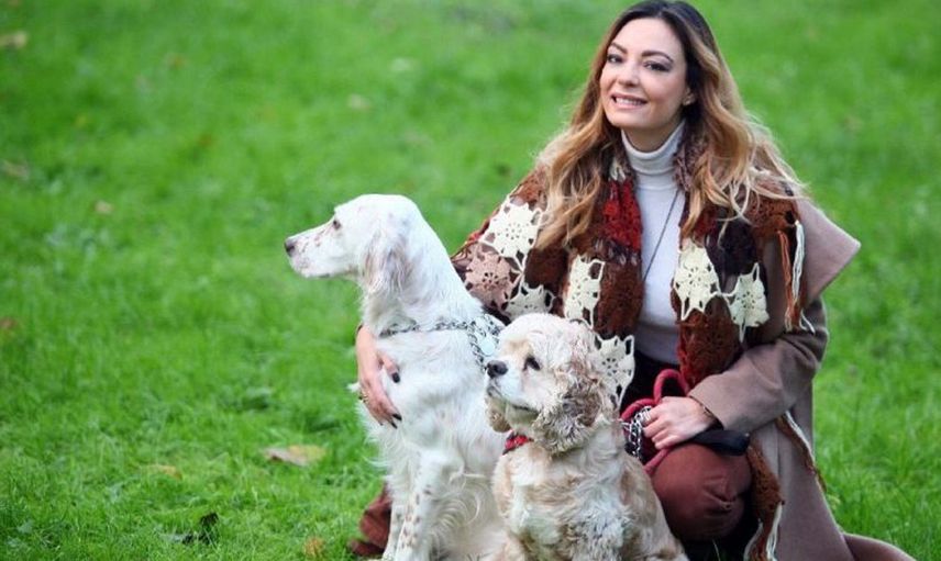 Özge Özder Kimdir?