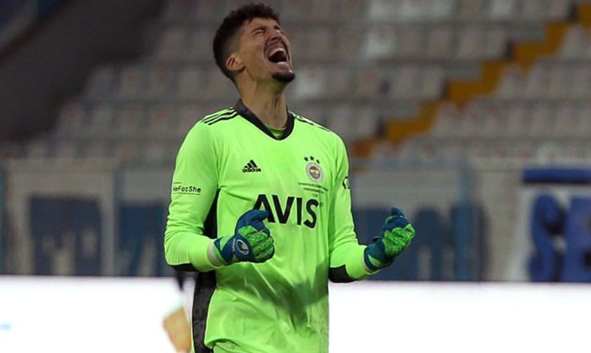 Altay Bayındır Sezonu kapattı