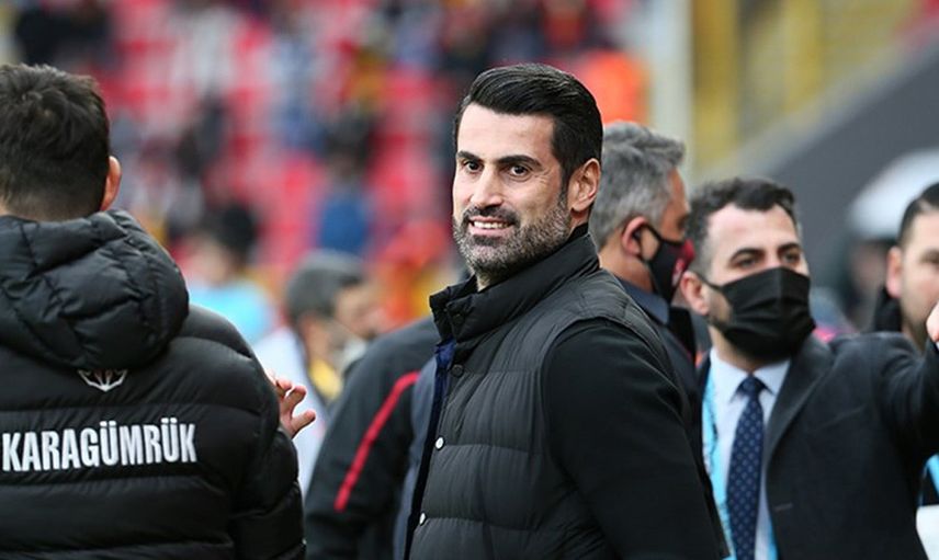 Fatih Karagümrük'ün Yeni Teknik Direktörü Volkan Demirel Alkış Aldı!