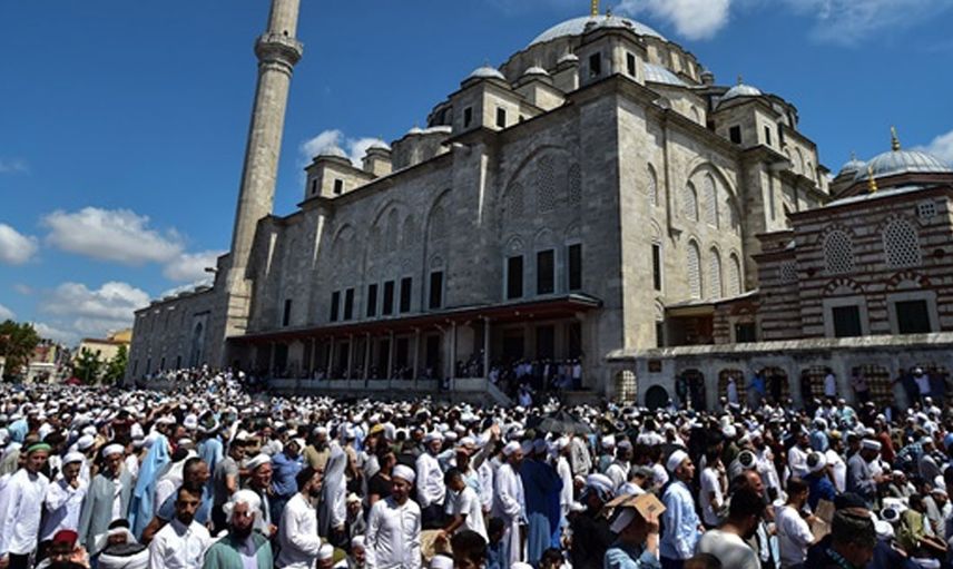İsmailağa Cemaati lideri Mahmut Ustaosmanoğlu'nun tabutunun üzerindeki siyah örtünün sırrı ortaya çıktı!