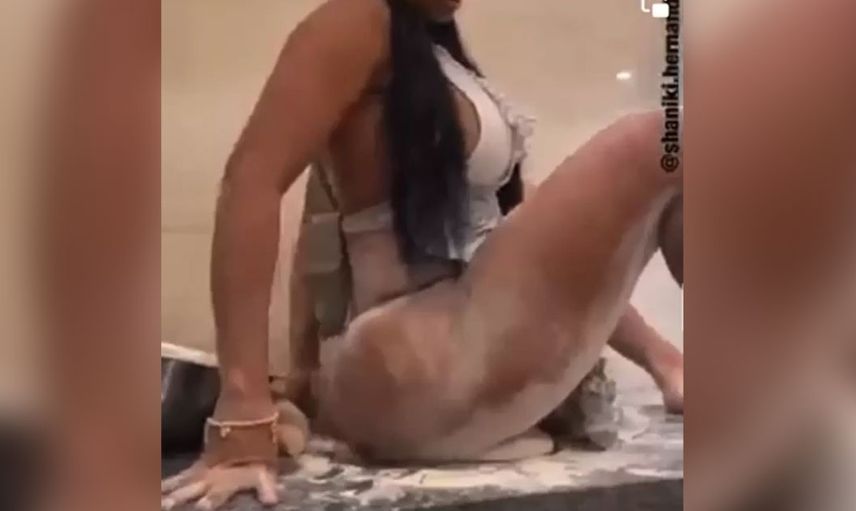 Kalçasıyla pizza hamuru açmaya çalıştı! Genç kadının o videosu insanı pizzadan soğuttu İtalya bu videoyu görse dava açar!