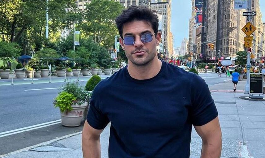 Hadise'nin eski eşi Mehmet Dinçerler katıldığı partiden +18 uyarısıyla paylaştı