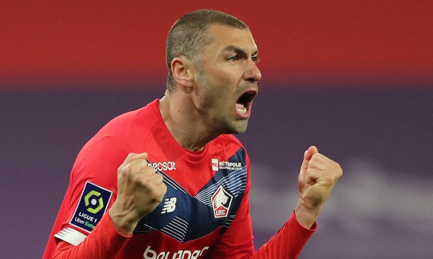 A Milli Takım'ın Yıldızı Burak Yılmaz'ın Babası Transfer Açıklamalarında Bulundu!