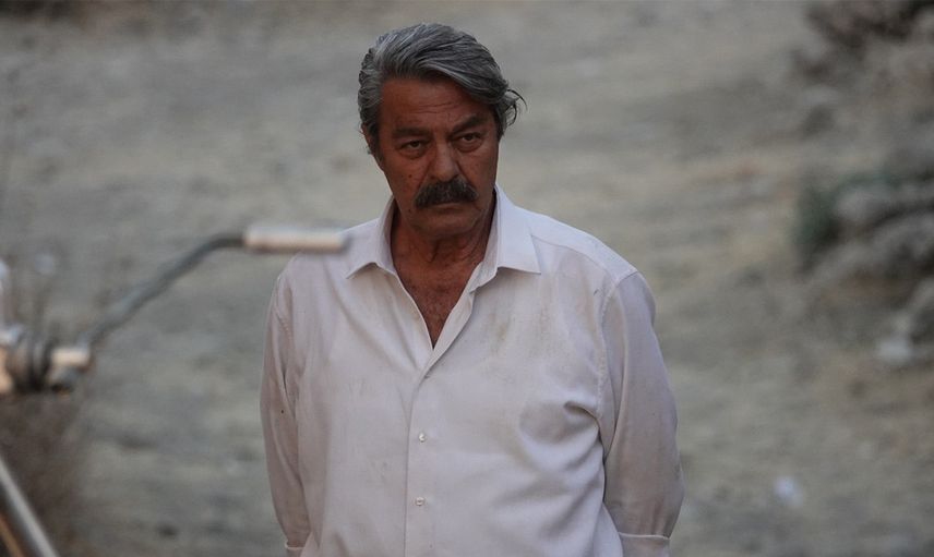 Kadir İnanır kimdir?