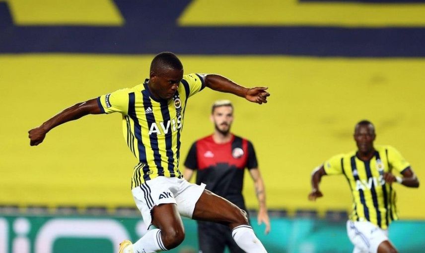 Fenerbahçe'den Ayrılan Samatta'ya Antwerp Takımı'ndan Büyük Övgüler Geldi!