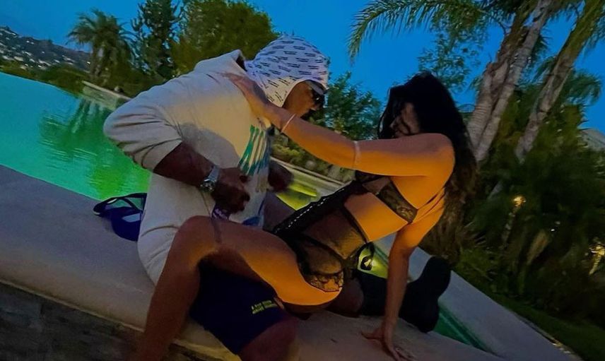 Cansel Çördük yetişkin film yıldızı olma yolunda emin adımlarla ilerliyor! Tangalı pozu gündem oldu... 'Bi Cansel'i çıplak görmemiştik o da oldu tam oldu'