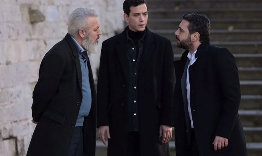 Ömer dizisinden RTÜK cezalı Kızıl Goncalar dizisine açık gönderme: Bu sahne çok konuşulur!