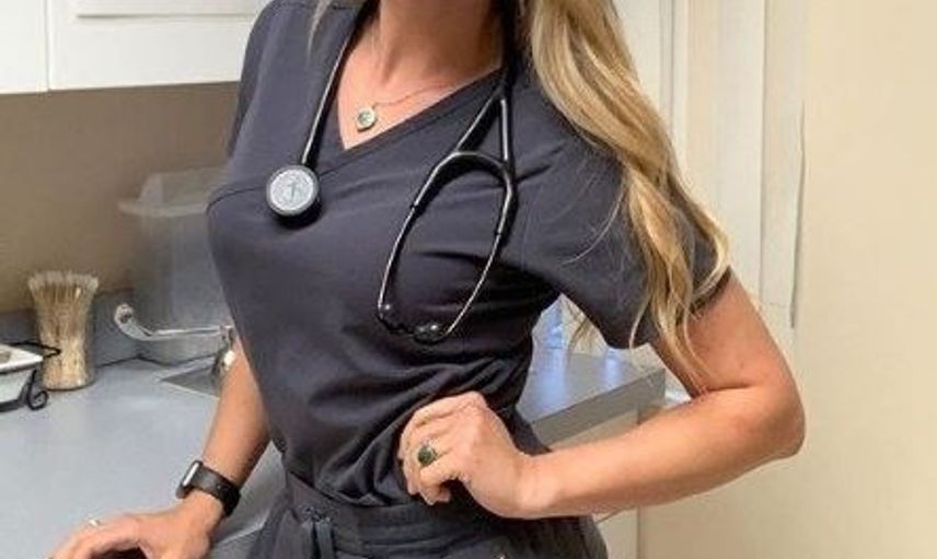 Kendisini Doktor Olarak Tanıtıyordu