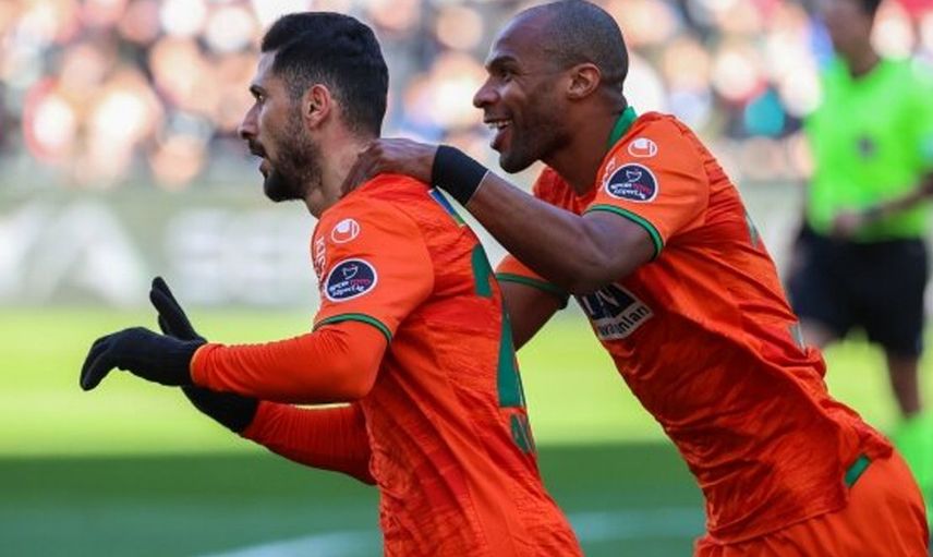 Galatasaray'dan Alanyaspor'a Transfer Olan Emre Akbaba Hakkında Hasan Çavuşoğlu'nun Sözleri Gündem Oldu!
