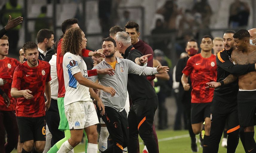 Galatasaraylı Patrick Van Aanholt'dan Marsilyalı  Matteo Guendouzi' Hakkında Olay Sözler Geldi!