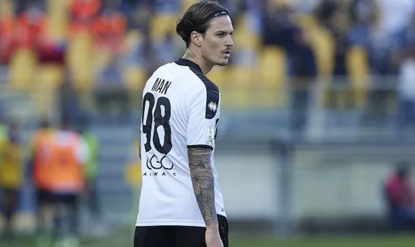 Galatasaray Transferde Dennis Man'i de Radara Aldı!