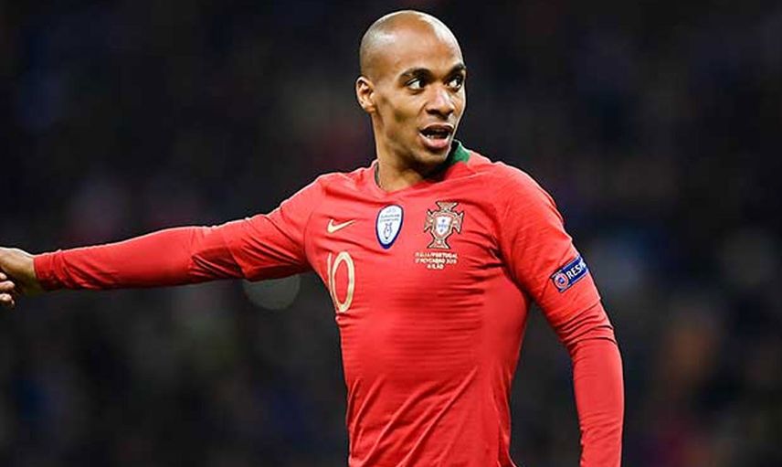 Kanarya transferde harekete geçti