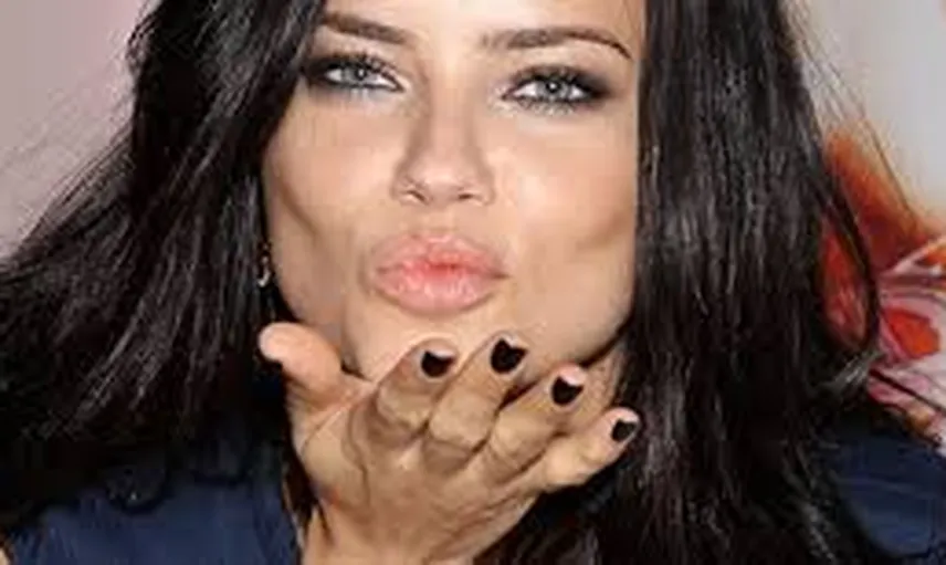 Adriana Lima’nın Güzellik Sırları 