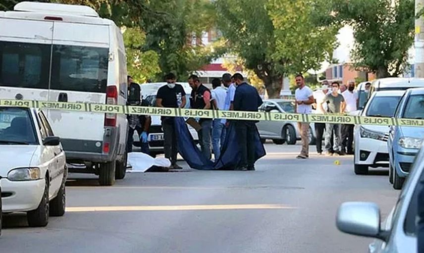 Afyonkarahisar'da Eşini, Kayınvalidesini ve Kayınpederini Öldüren Polis Memuru İntihar Etti