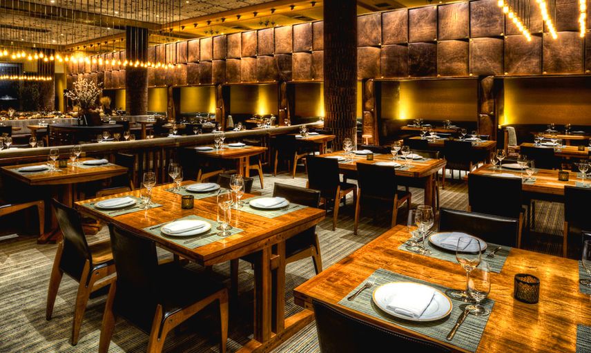 Ahlaksızlığın dibine vurdular! Restorana müşteri çekmek için yapmadıkları rezillik kalmadı
