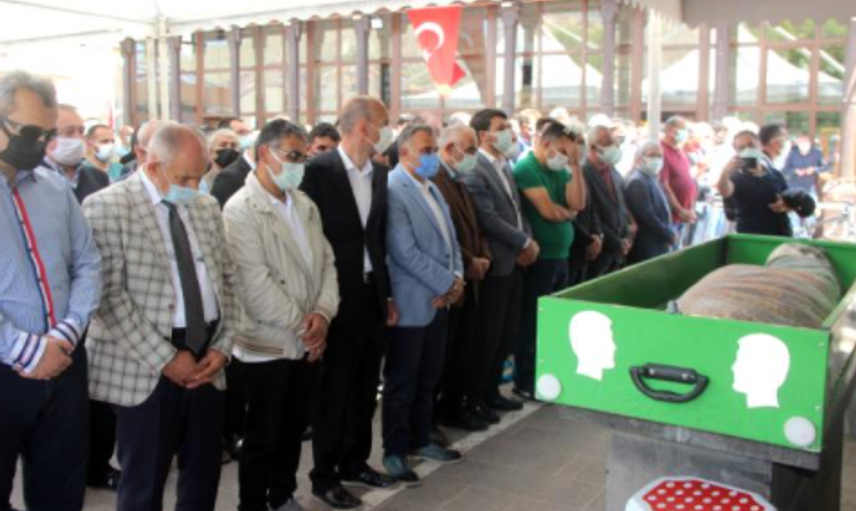 Öldürülen Arife Öğretmenin Cenazesinde Dikkat Çeken Detay!