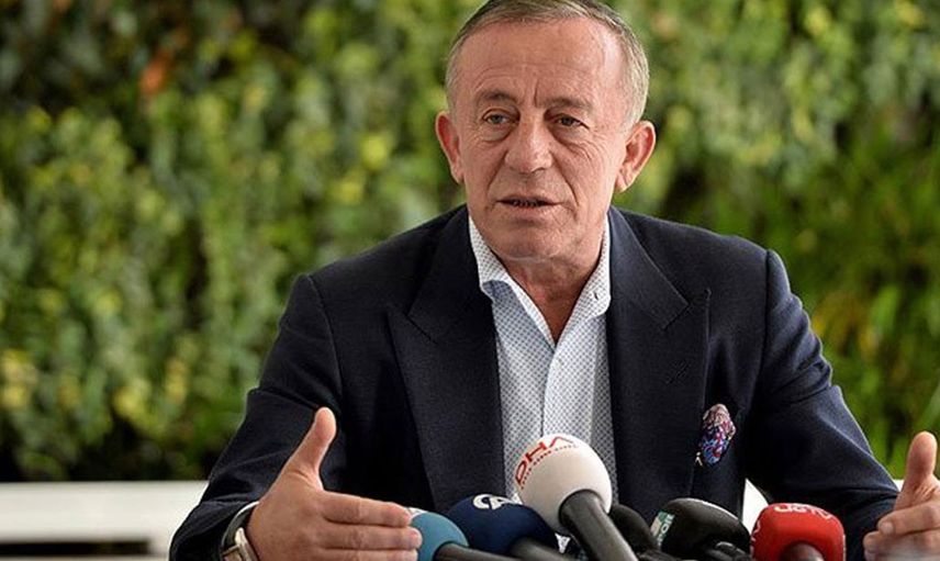 Ali Ağaoğlu kalp krizi geçirdi hastaneye kaldırıldı