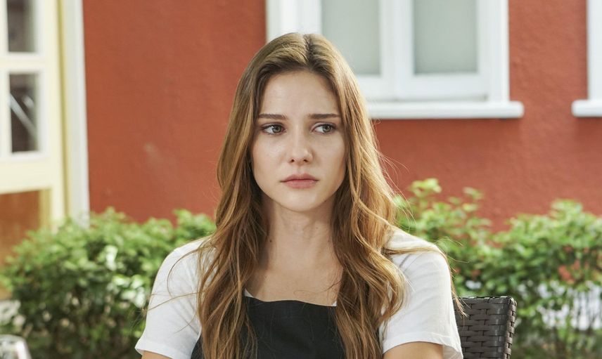 Alina Boz Kimdir?