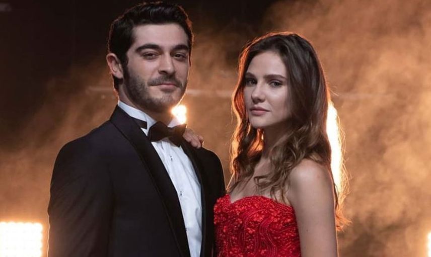 Alina Boz ve Sevgilisi Mithat Can Özer Tatil Sezonunu Açtı!