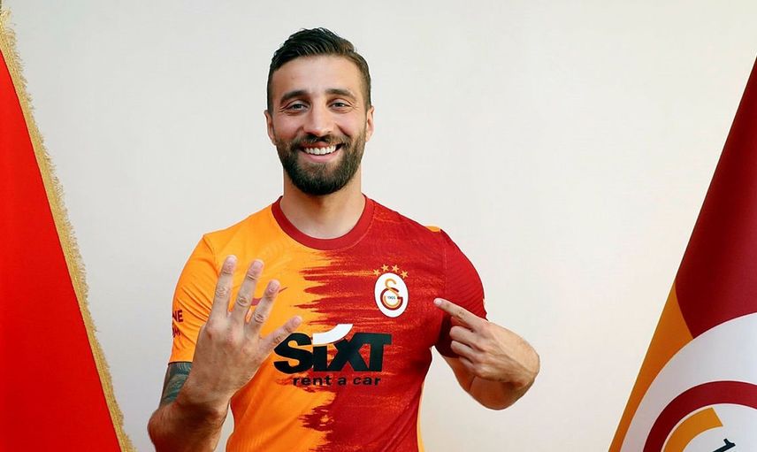 Alpaslan Öztürk Kimdir?