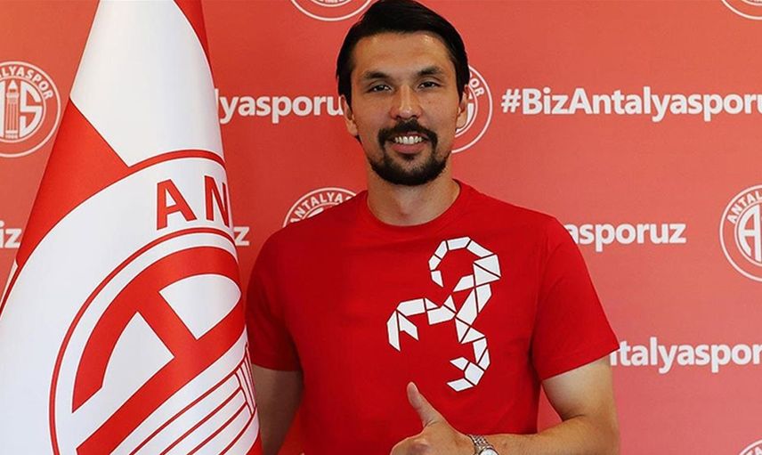 Alperen Uysal kimdir, nereli kaç yaşında, hangi bölgede oynuyor? Antalyaspor'un yeni transferi Alperen Uysal hakkında bilgiler