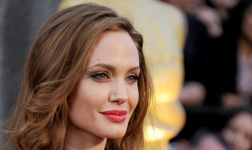 Angelina Jolie Kimdir? Angelina Jolie Boyu Kaç, Kilosu Kaç, Aslen Nereli, Sevgilisi Kimdir?