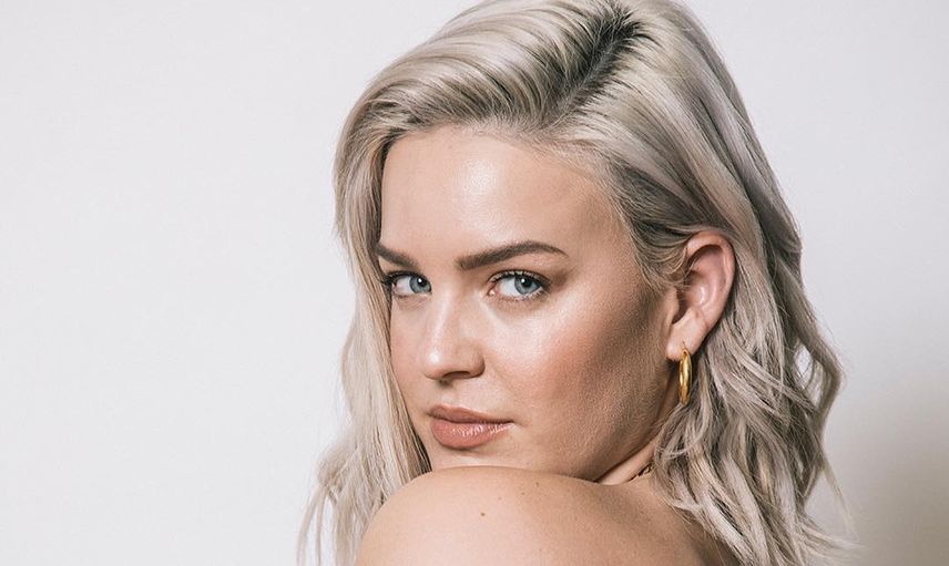  Anne - Marie, Festival İptal Edilince Ücretsiz Konser Verdi