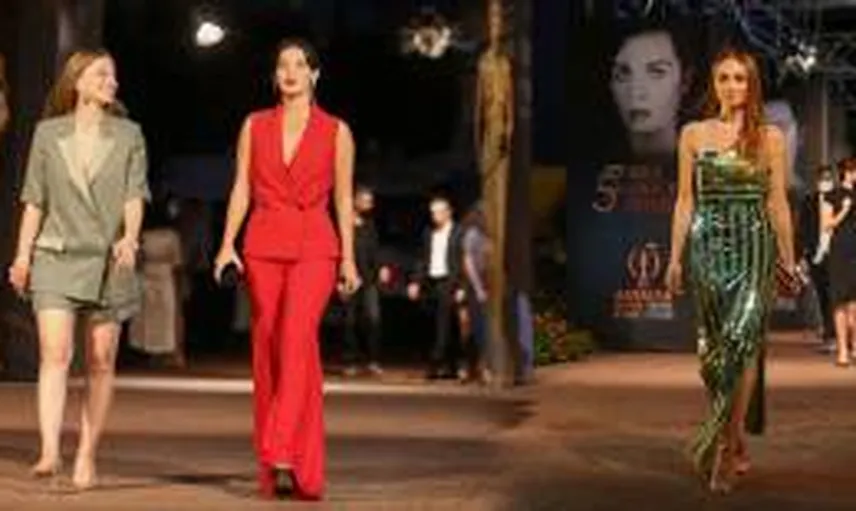 Altın Portakal Film Festivali Kırmızı Halıda Şıklık Yarışı