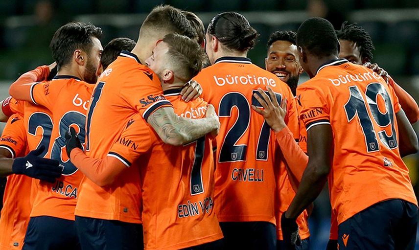 Antalyaspor, Başakşehir Forması Giyen Enzo Crivelli'yi Transfer Etti!
