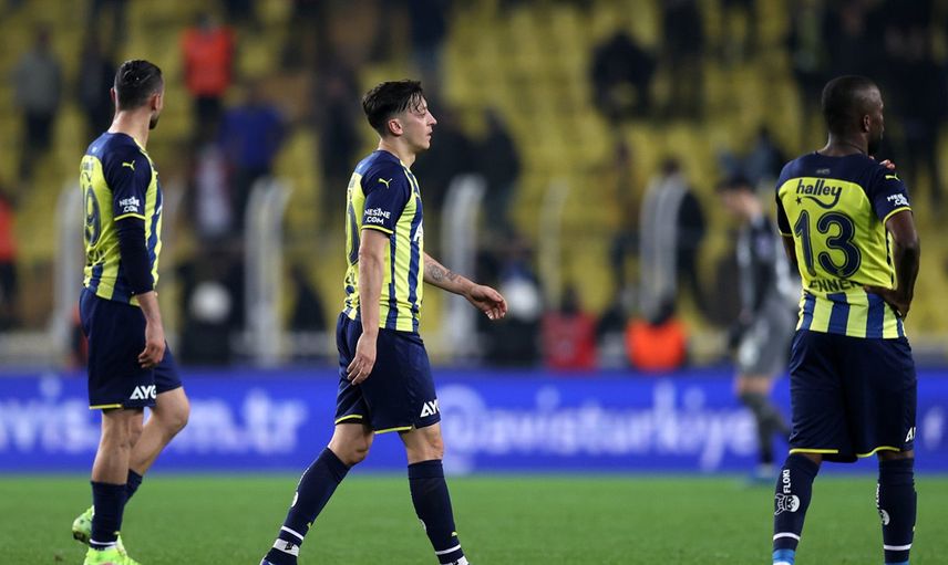 Fenerbahçe Başkanı Ali Koç'tan Samandıra'da Futbolcularla Sert Toplantı!