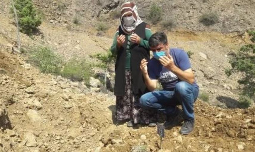 Artvin'de 10 yıl sonra eşini tekrar toprağa verdi!