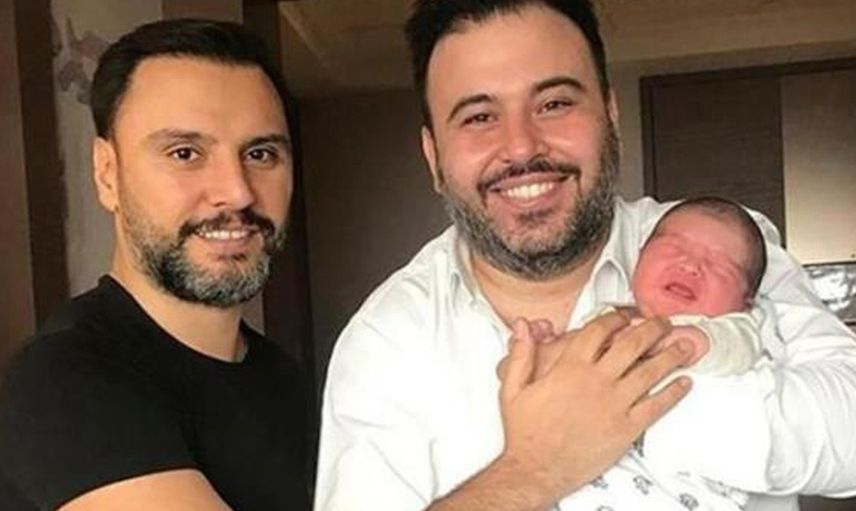 Koronavirüsten Dolayı Kardeşini Kaybeden Alişan Yeğenleriyle Fotoğraf Paylaştı