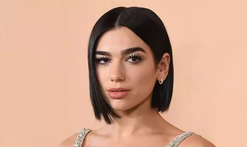 Dua Lipa kız arkadaşı ile kucak kucağa yakalandı! Hereksin içinde bir sevişmedikleri kaldı
