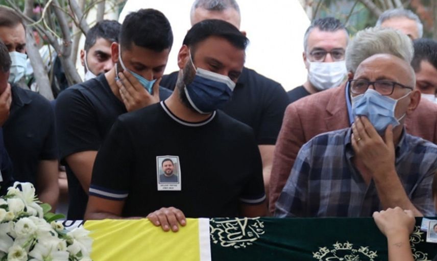 Buse Varol, kocası Alişan'ın zor zamanlardan geçtiğini anlattı ünlü ismin gözyaşları sel old