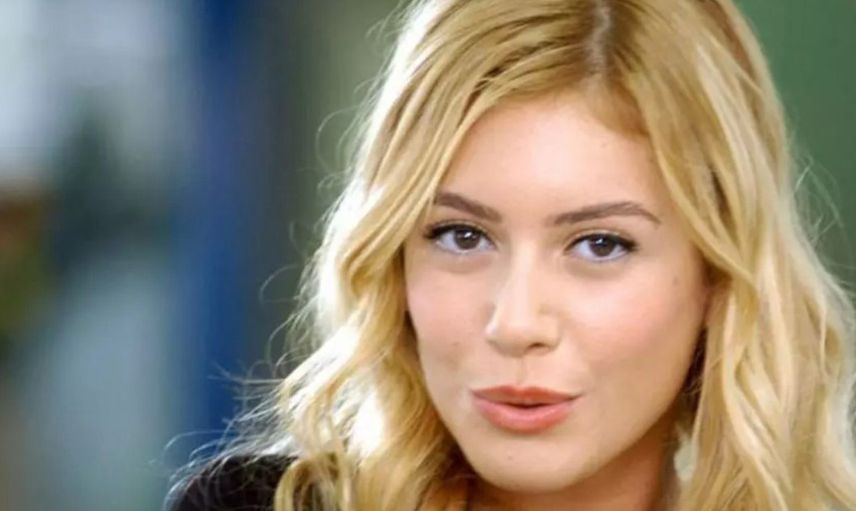 Sinem Kobal'ın set paylaşımı heyecanlandırdı: O dizinin setinden paylaştı!